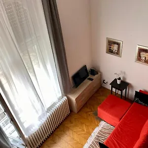  Apartamento V. District