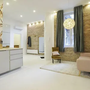  Apartmán Golden Leaf